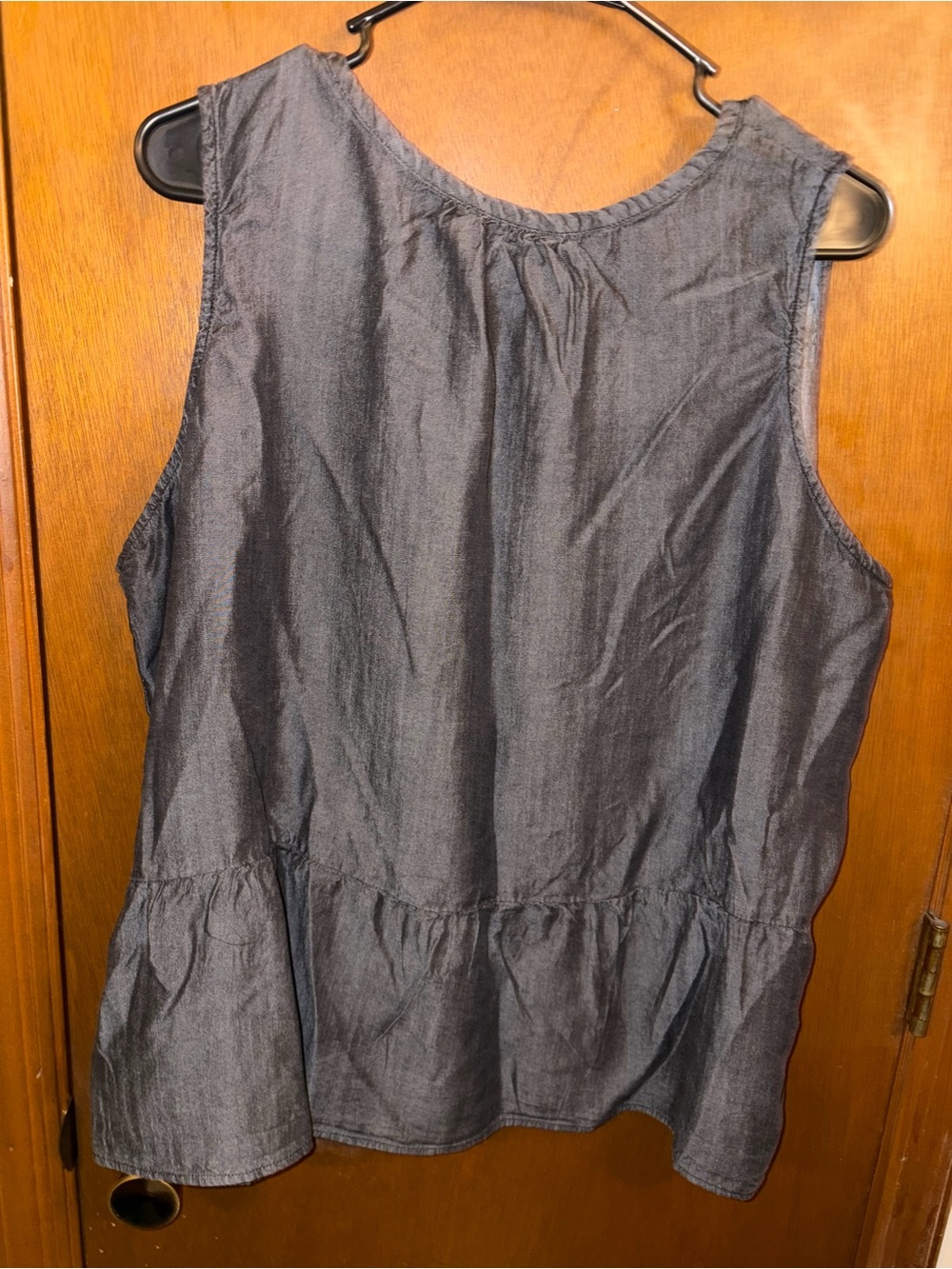Time and Tru Charcoal Gray Sleeveless Peplum Tank - Picture 4 of 4